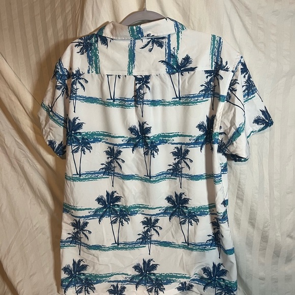 Kids' Blue Palm Tree Button Down Shirt - Picture 5 of 5